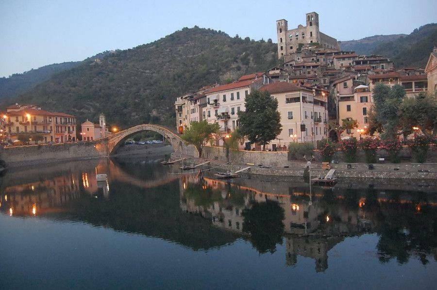 Apartmán La Casa Di Elda Dolceacqua Exteriér fotografie
